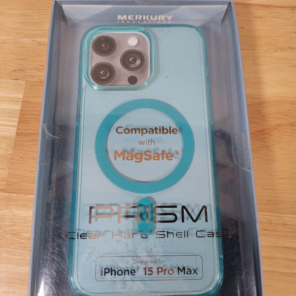 Iphone 15 Phone Case New In Box Blue/Green